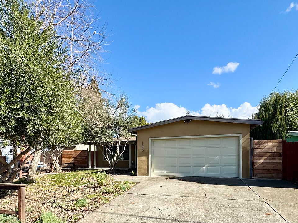 1st image of 1680 Carol Dr