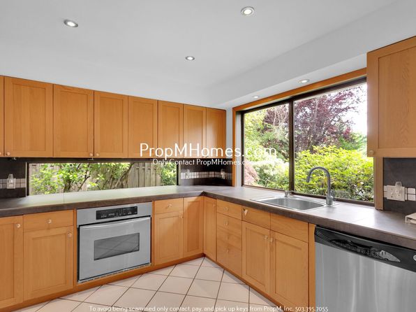 1448 Greentree Cir