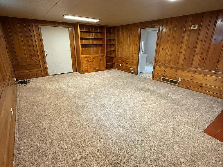 2569 S 200 W #BASEMENT — Photo 2