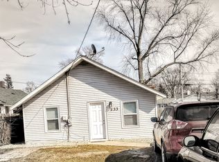 233 N Farnsworth Ave, Aurora, IL 60505