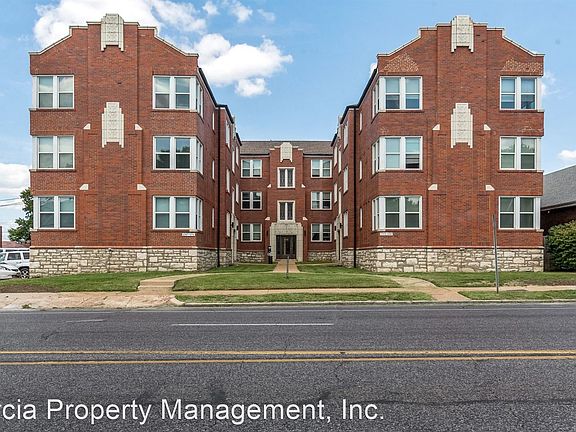 2nd image of 5747 Chippewa St #2W