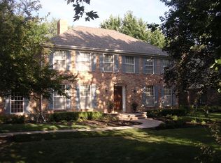 207 Burgess Rd, Geneva, IL 60134