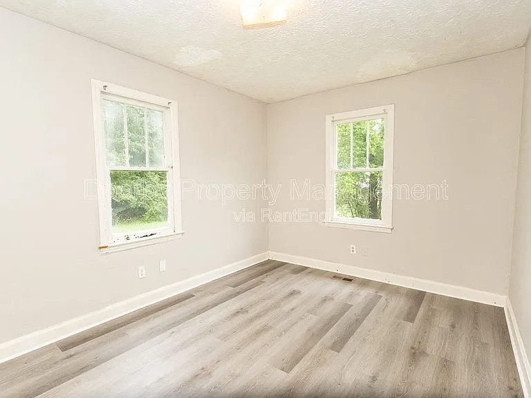 1023 Holland Johnson Rd #B — Photo 7