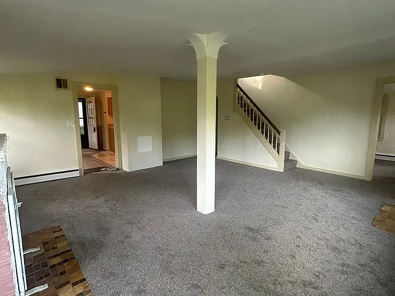 5683 Creekview Rd — Photo 7