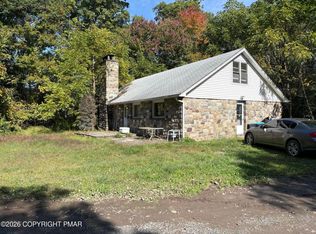 2745 Mountain Rd, Stroudsburg, PA 18360