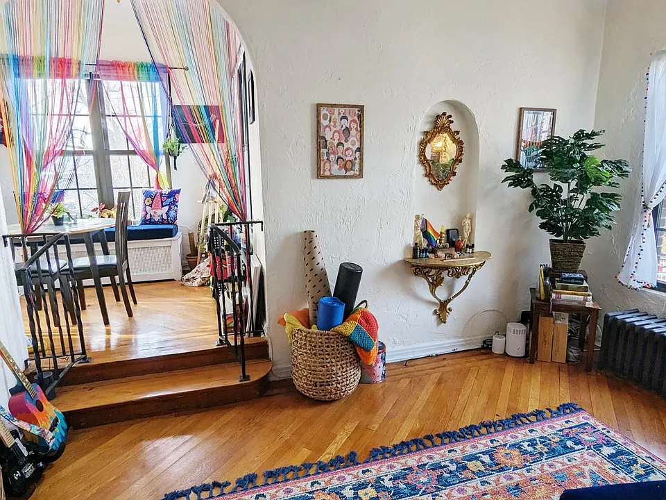 79 Rugby Ave #1
