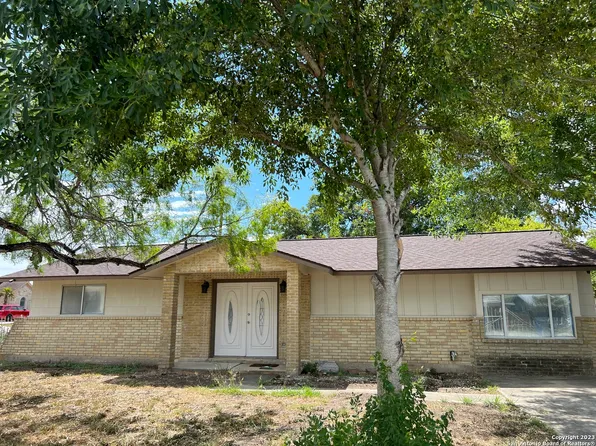 274 E BAETZ BLVD, San Antonio, TX 78221