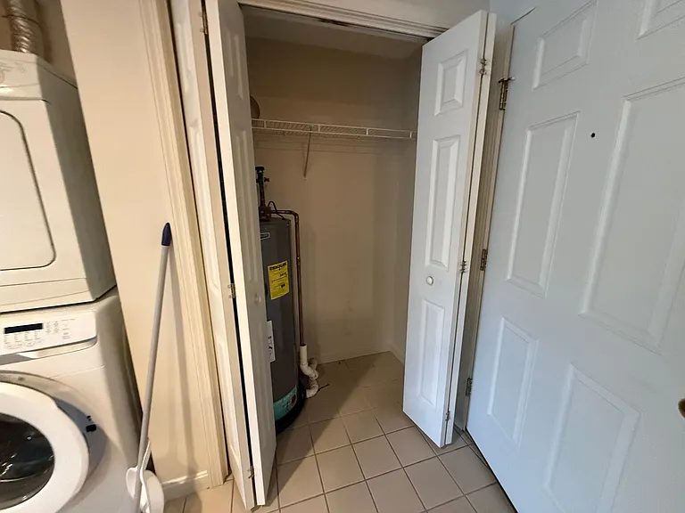Pondsview Apartments — Photo 16