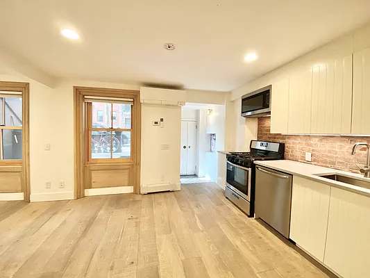 Rented by Corcoran | media 16