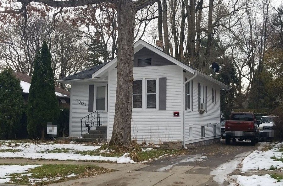 2nd image of 1001 W Pacific Ave