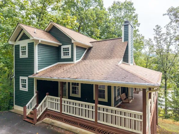 2103 Pooh Cor, Hiawassee, GA 30546