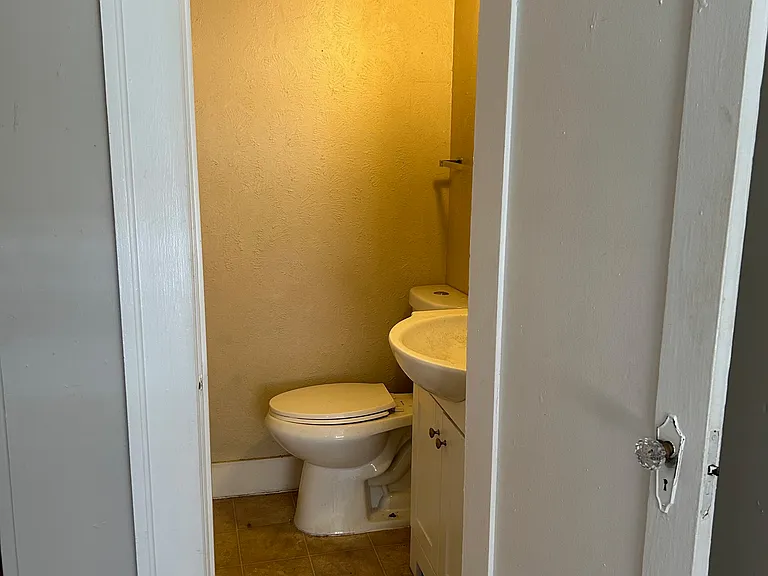 Francesca Apartments — Photo 36