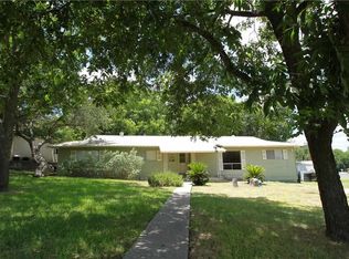1301 W North Ave, Lampasas, TX 76550