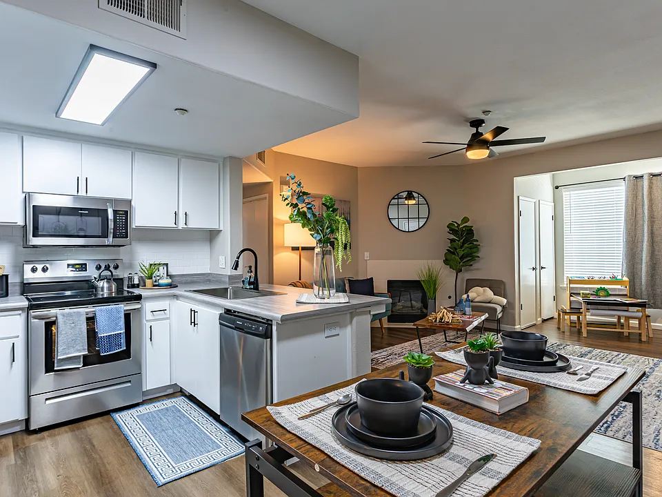 Luxe Apartments