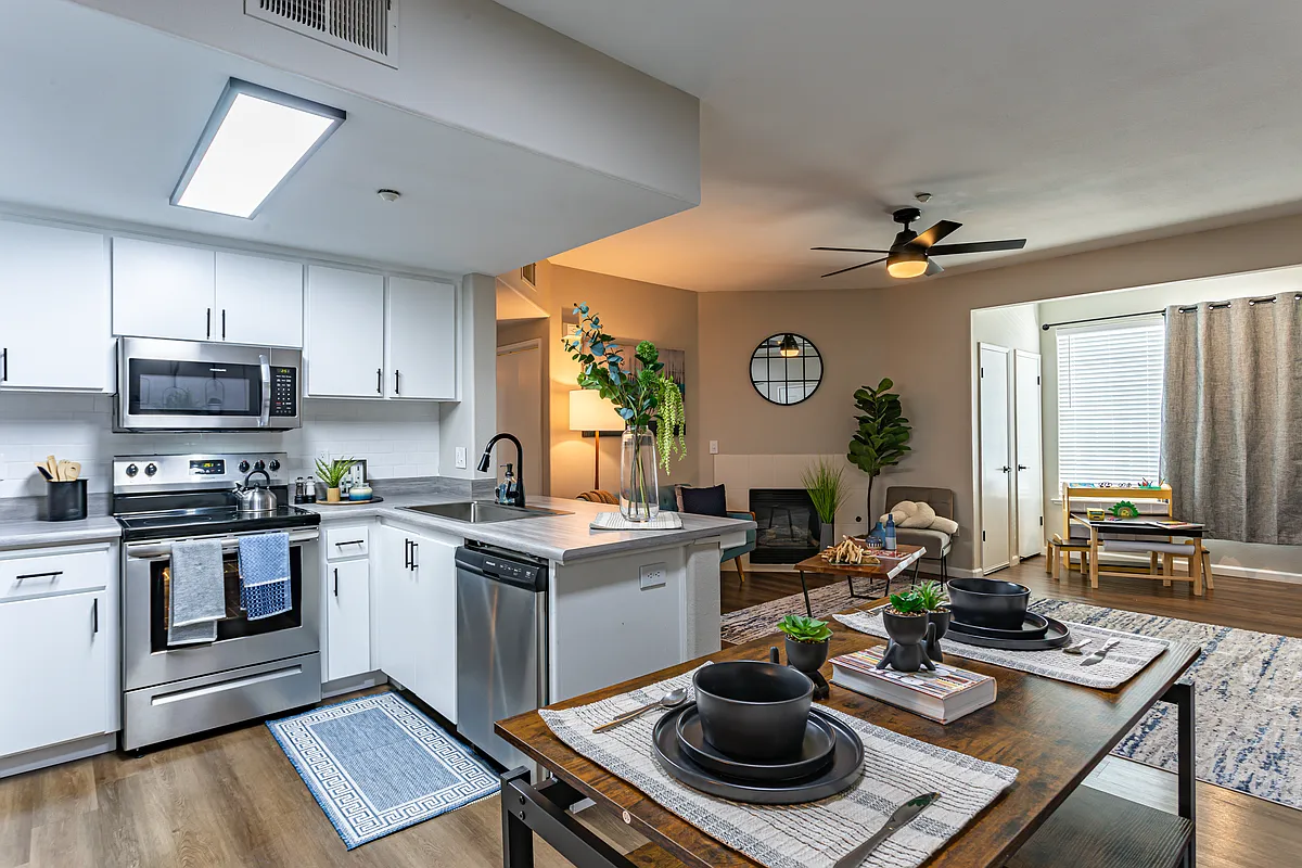 Photo 1 of 29 - Luxe Apartments - Fresno, CA Luxe West 2 Bedroom, 2 Bath w/Sunroom - Luxe Apartments