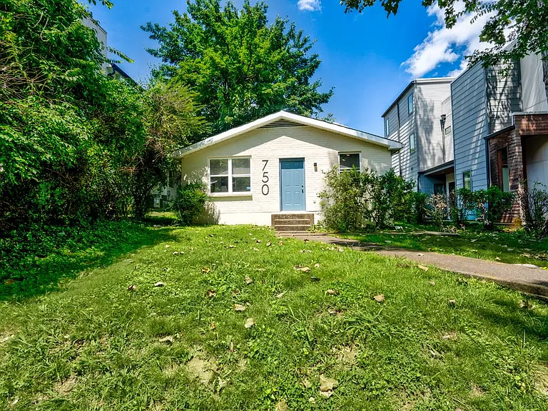 750 Alloway St #A — Photo 17