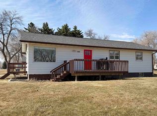 500 Arthur St, Stanton, ND 58571