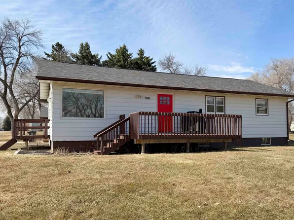 500 Arthur St, Stanton, ND 58571