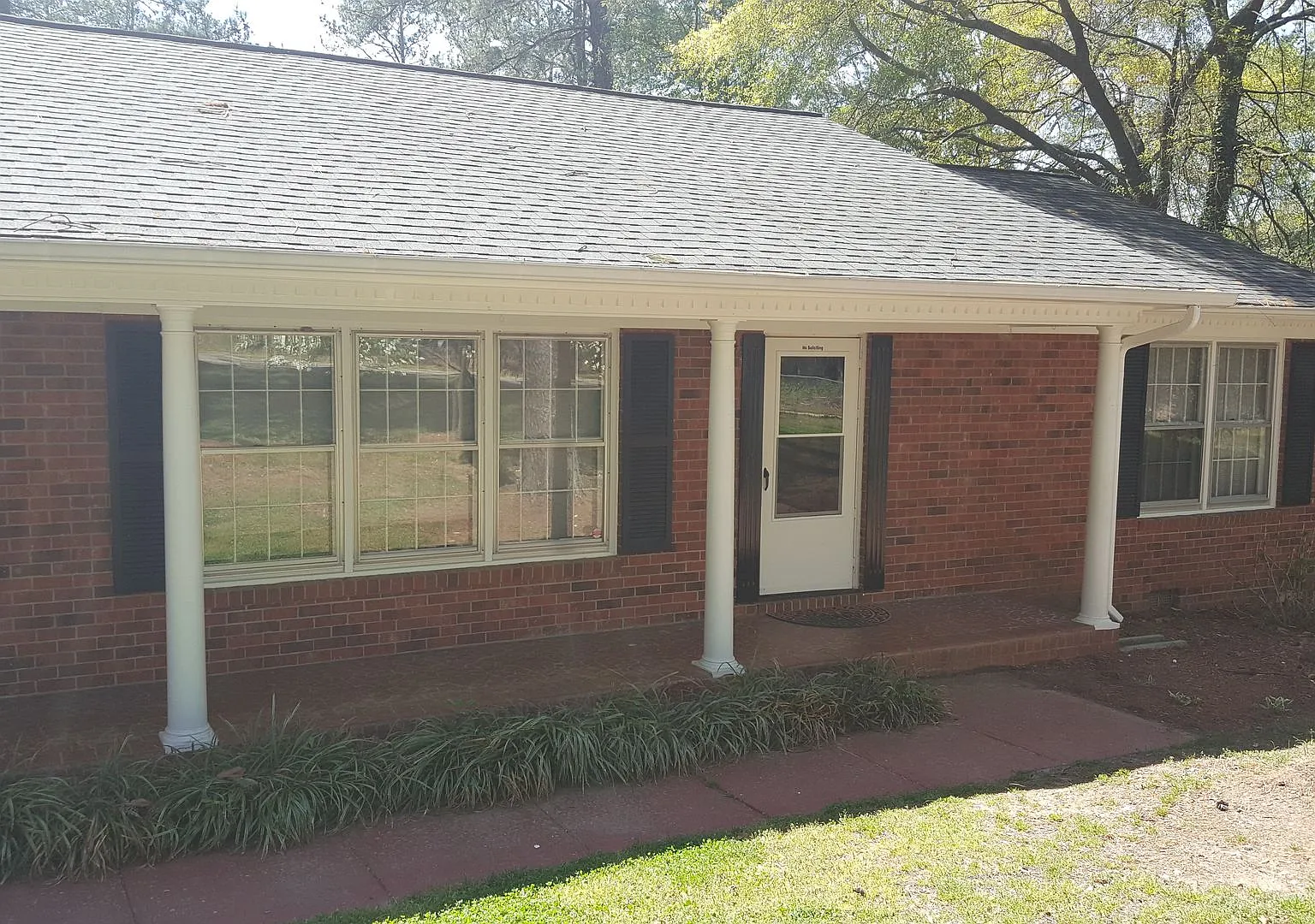 North Hills 4 bedroom for rent — Photo 1