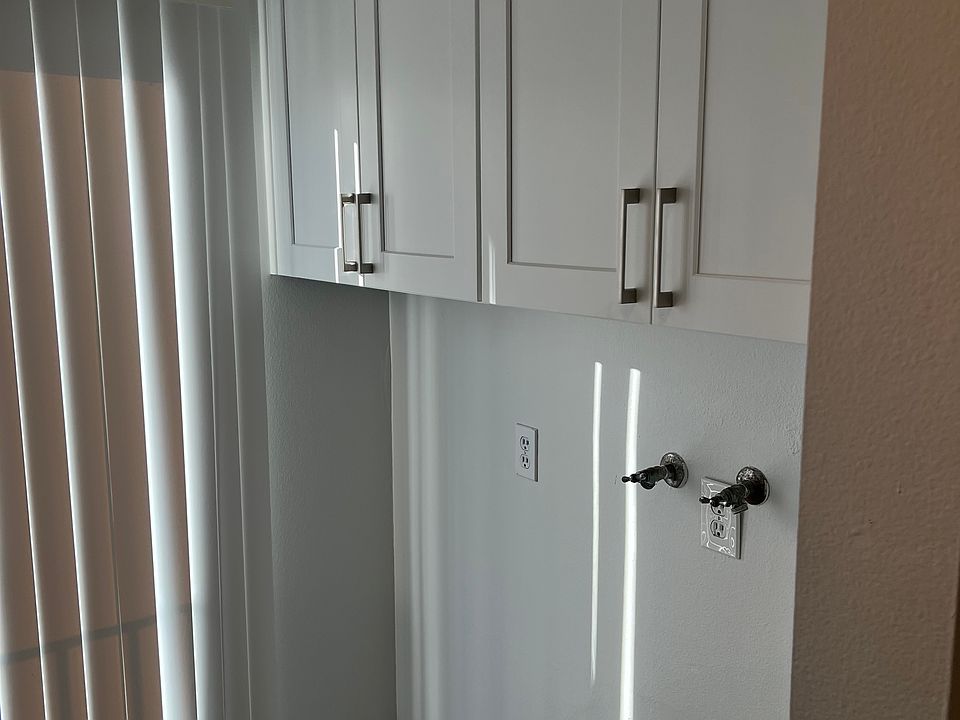 1st image of 5582 Crescent Ave APT 4
