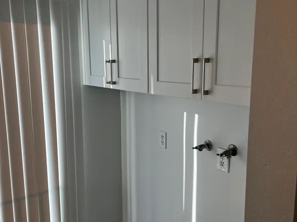 5582 Crescent Ave APT 4, Cypress, CA 90630