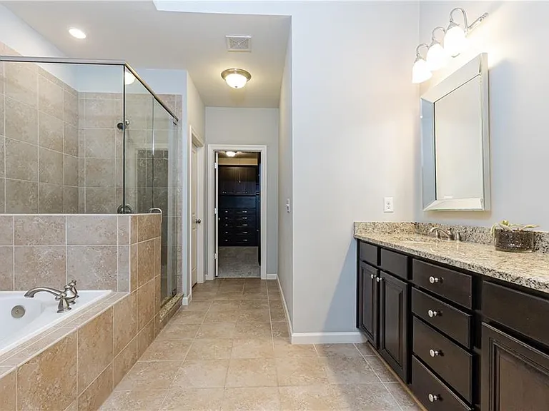 3664 Brookhaven Manor Xing NE — Photo 46