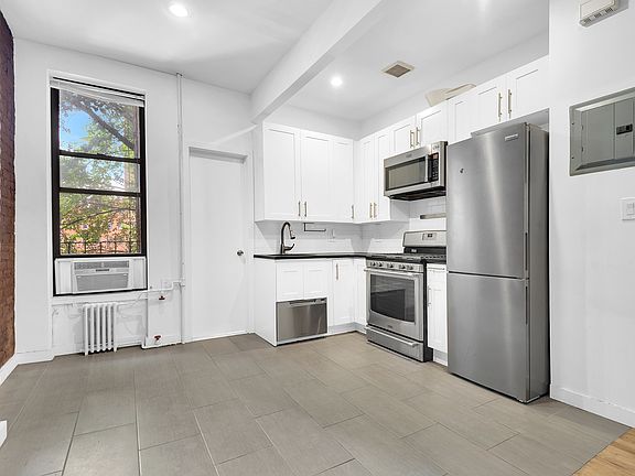 3rd image of 316 E 80th St #3EW