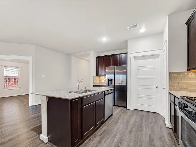 12322 Sabine Point Dr — Photo 7