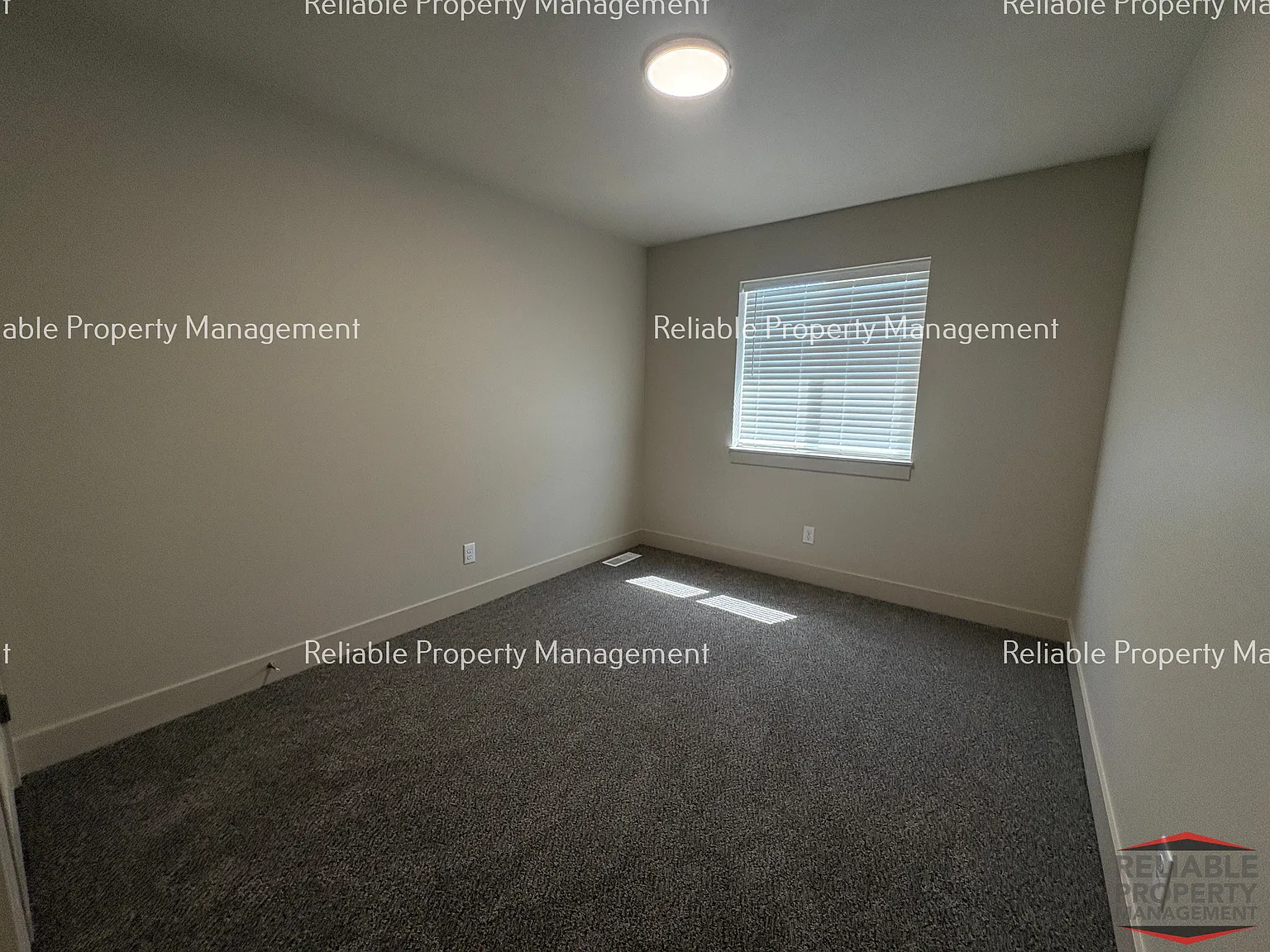 3 bed, 2.5 bath, 1417 sqft, $1,695 — Photo 4