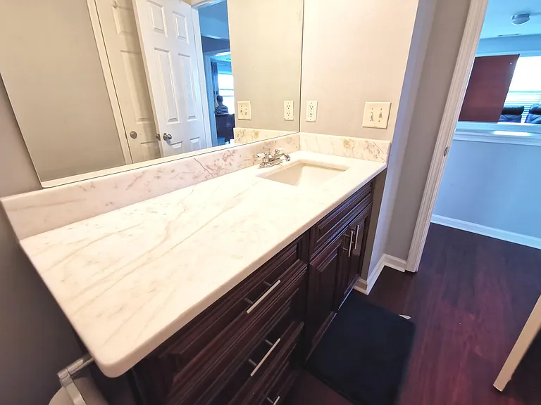 1913 Executive Dr — Photo 33