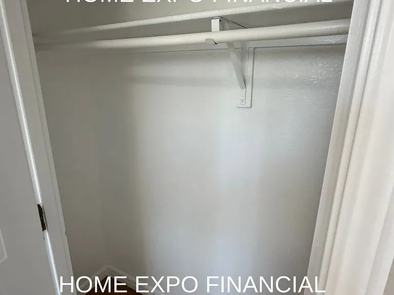 26590 Franklin Ave — Photo 22