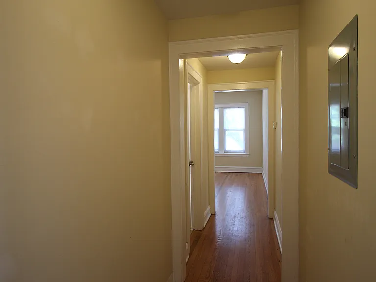 4029 N Monticello Ave — Photo 10