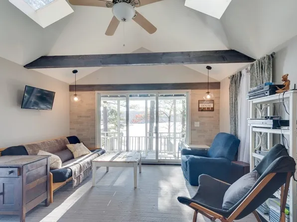 300 Forest Grove Ave, Wrentham, MA 02093