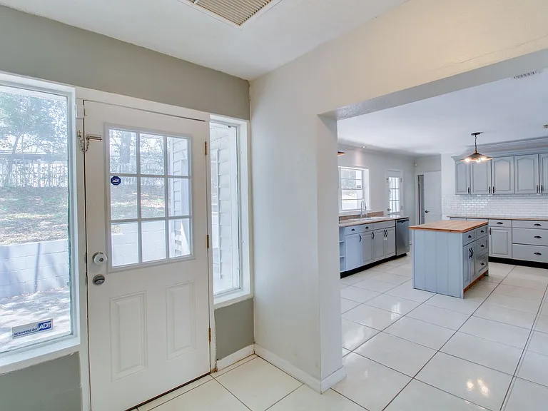 8875 Lake Florence Blvd — Photo 16
