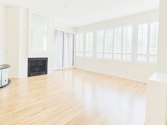 5th image of 2555 Plaza Del Amo Unit S