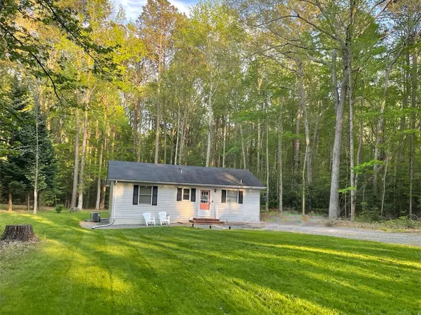 520 Cod Creek Dr, Heathsville, VA 22473