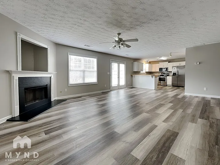 280 Shadowbrooke Dr — Photo 4