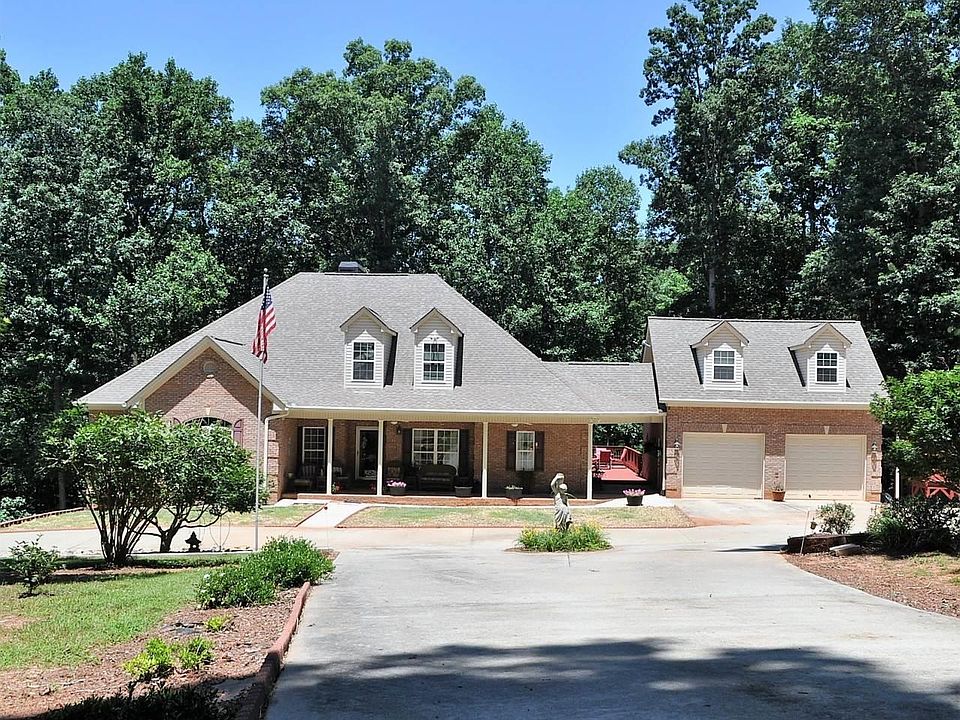 1st image of 303 Charity Dr