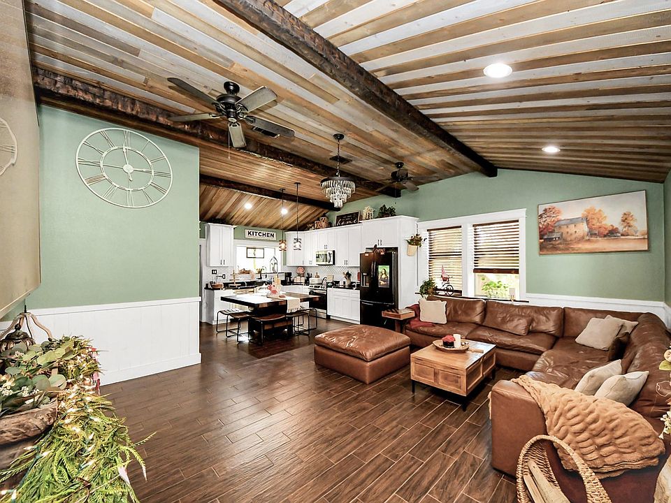 1st image of 20202 River Ridge Dr