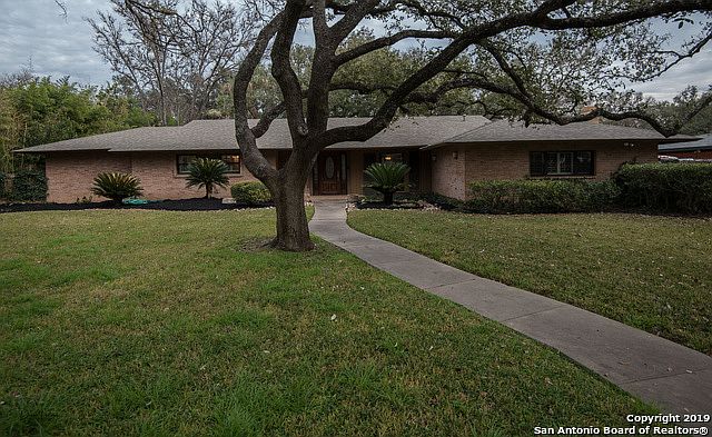 1st image of 210 Prinz Dr