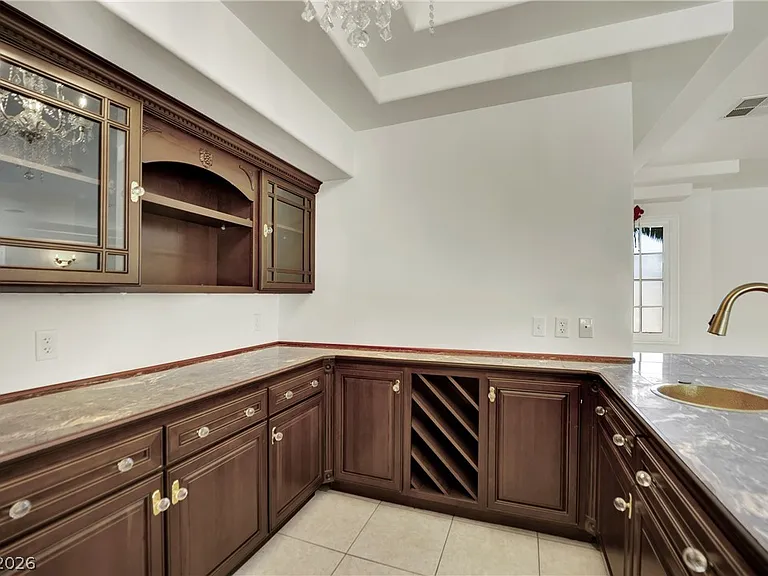 1250 Shadow Ln — Photo 7