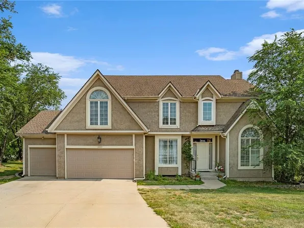 14105 W 51st Ct, Shawnee, KS 66216