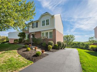 114 Pine Creek Dr, Venetia, PA