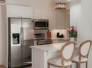 2105 Shadetree Ln, Escondido, CA 92029