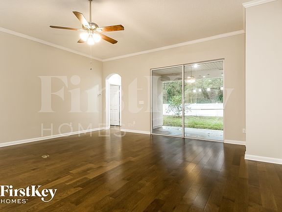 3rd image of 664 Porta Rosa Cir
