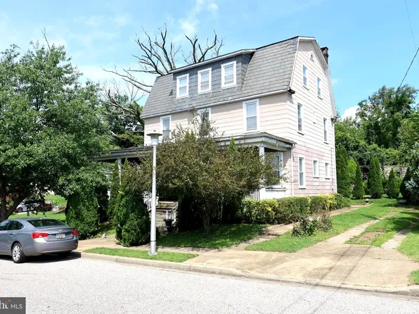 2401 Roslyn Ave, Baltimore, MD 21216