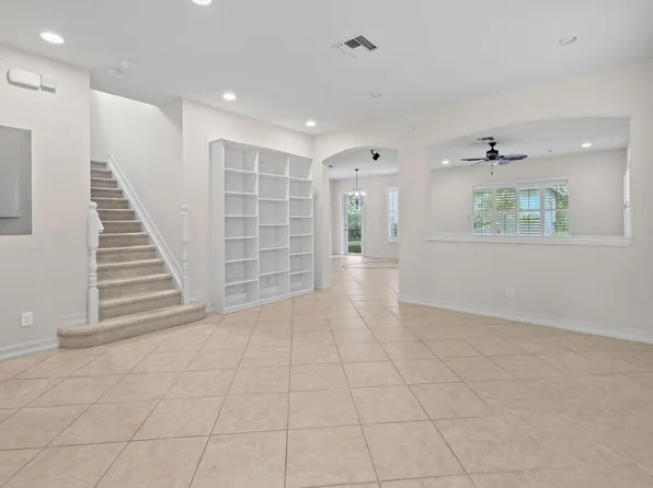 116 W Bay Cedar Circle, Jupiter, FL 33458