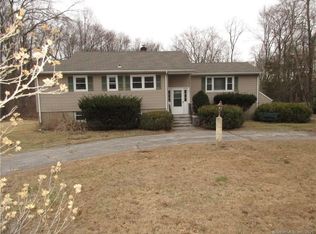 11 Benedict Rd, Bethel, CT 06801