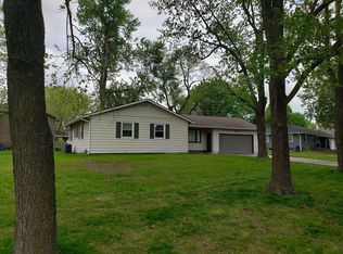 200 NE Maggie Ave, Lees Summit, MO 64063