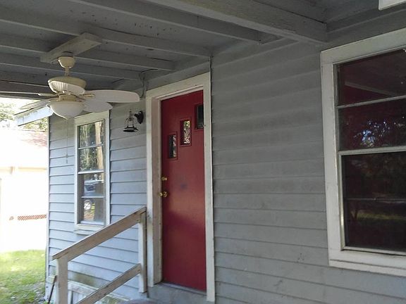 3rd image of 1031 Fournier Ave